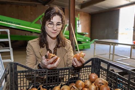 boerin anaal rijp|Boerin Eveline: ‘Ik wist van niks, hij legde me uit wat ...